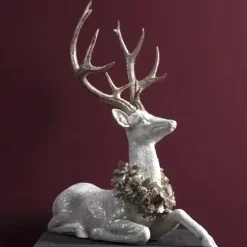 Deko Figur Hirsch mit Lorbeerkranz weiß liegend Werner Voß Höhe 53 cm