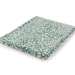 Dezenter Savannen-Flair: Hochwertiges Jacquard-Plaid Leopardo in Jade-Grün – 140×180 cm