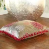 Kissen mit Pompoms 50×50 cm Pimlico Wilton cranberry