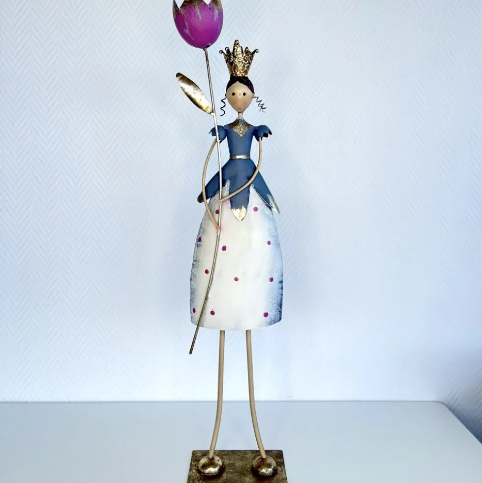 Metallfigur Mädchen SUSI mit Blume Höhe 82 cm