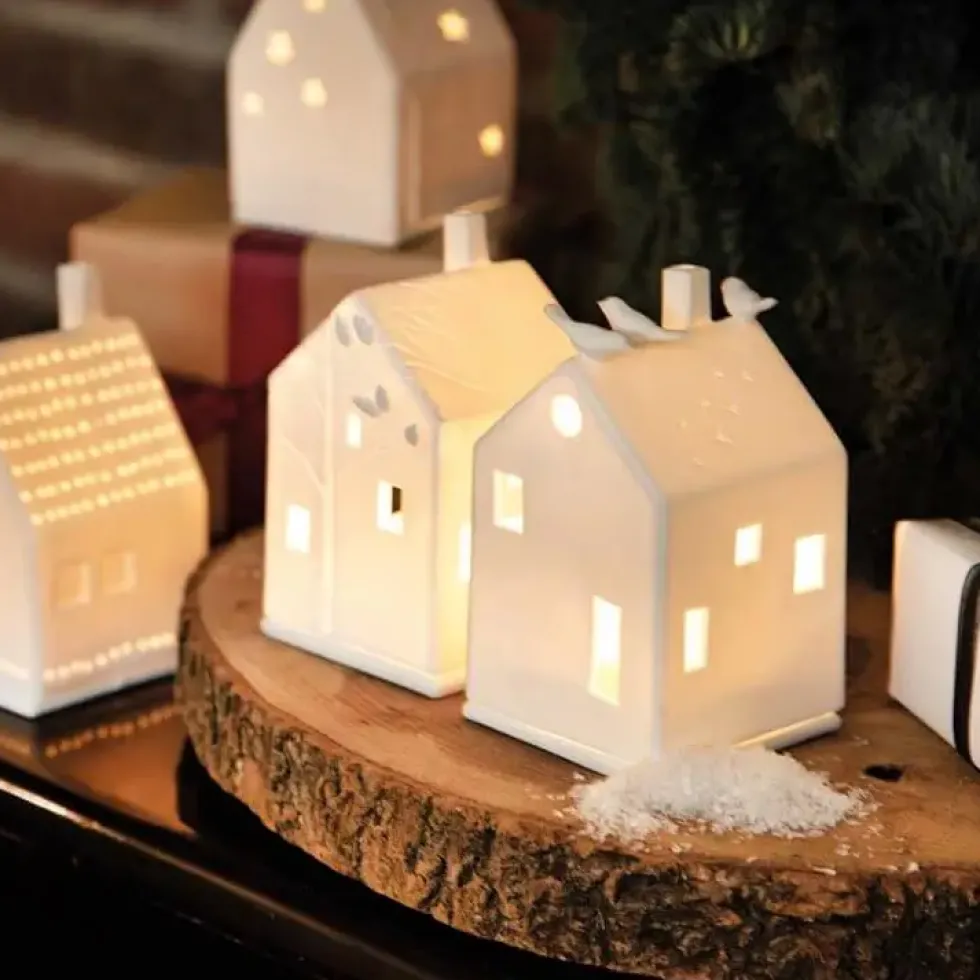 Räder Lichthaus Porzellan weiß BAUMHAUS mit Vögel H 13 cm