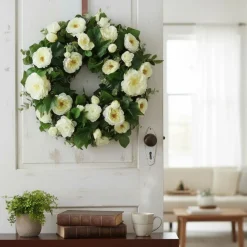 Türkranz Blumenkranz Eukalyptus mit Rosen cremeweiß Durchmesser 38 cm