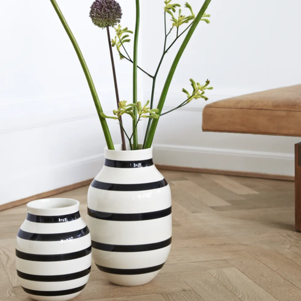 Vase Kähler Omaggio schwarz weiß