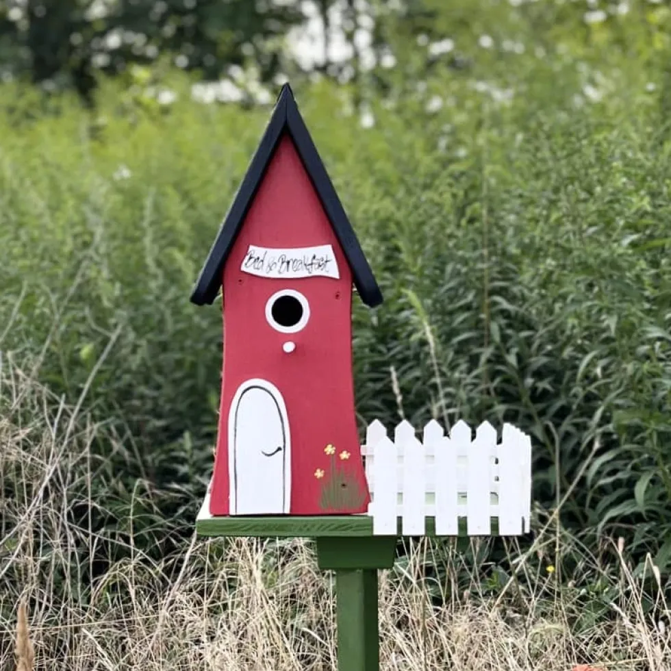 Vogelhaus XXL mit Ständer Bed & Breakfast Vogelvilla rot Höhe 44 cm