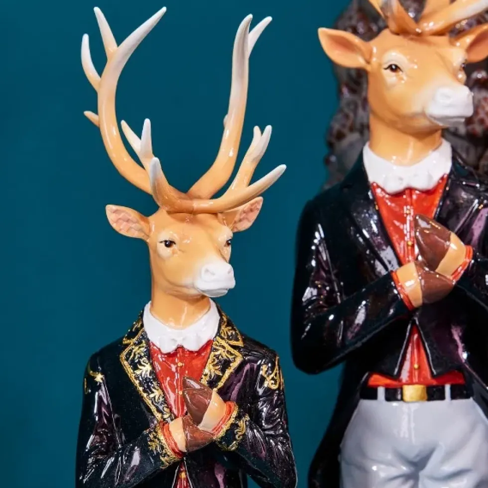 Weihnachtsfigur Hirsch im Frack Werner Voß