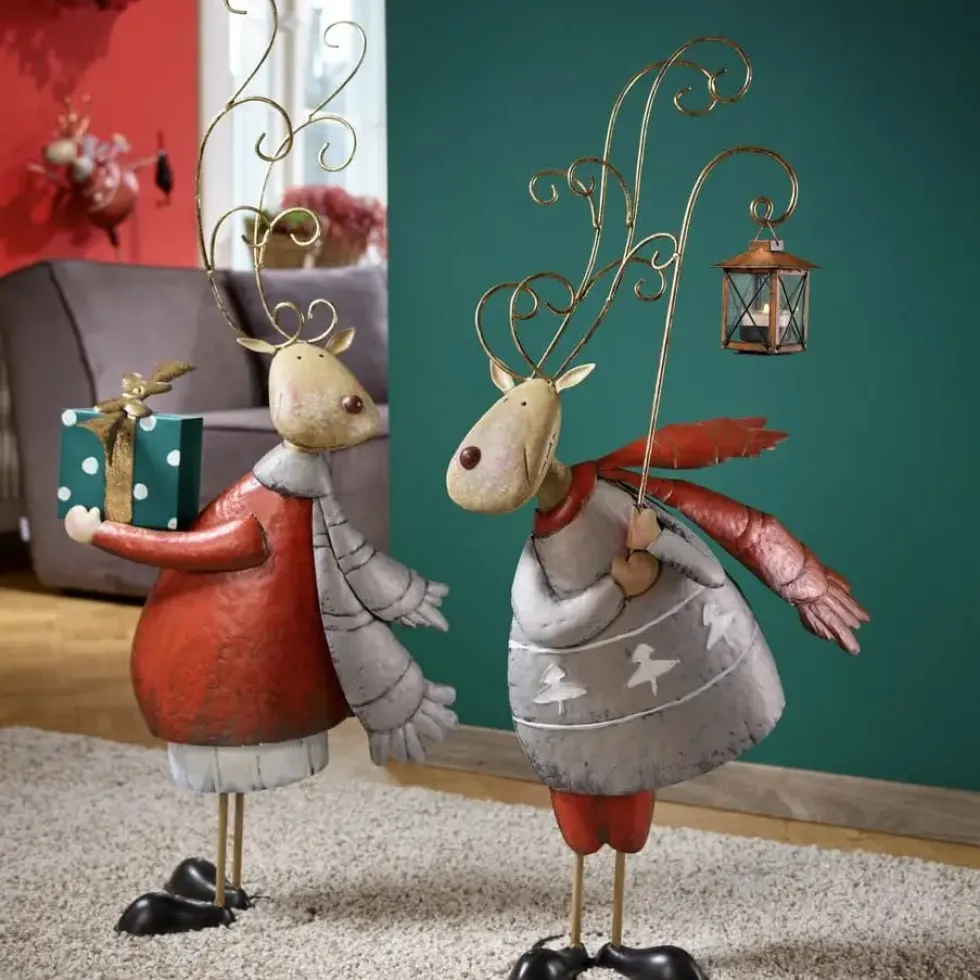 Weihnachtsfigur Metall Deko Rentier mit Geschenk Höhe 89 cm
