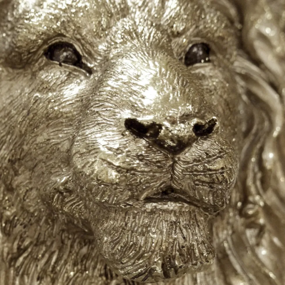 Werner Voß Dekofigur Büste Major Lion | Höhe 31 cm | Extravagante Löwenfigur Schwarz Gold