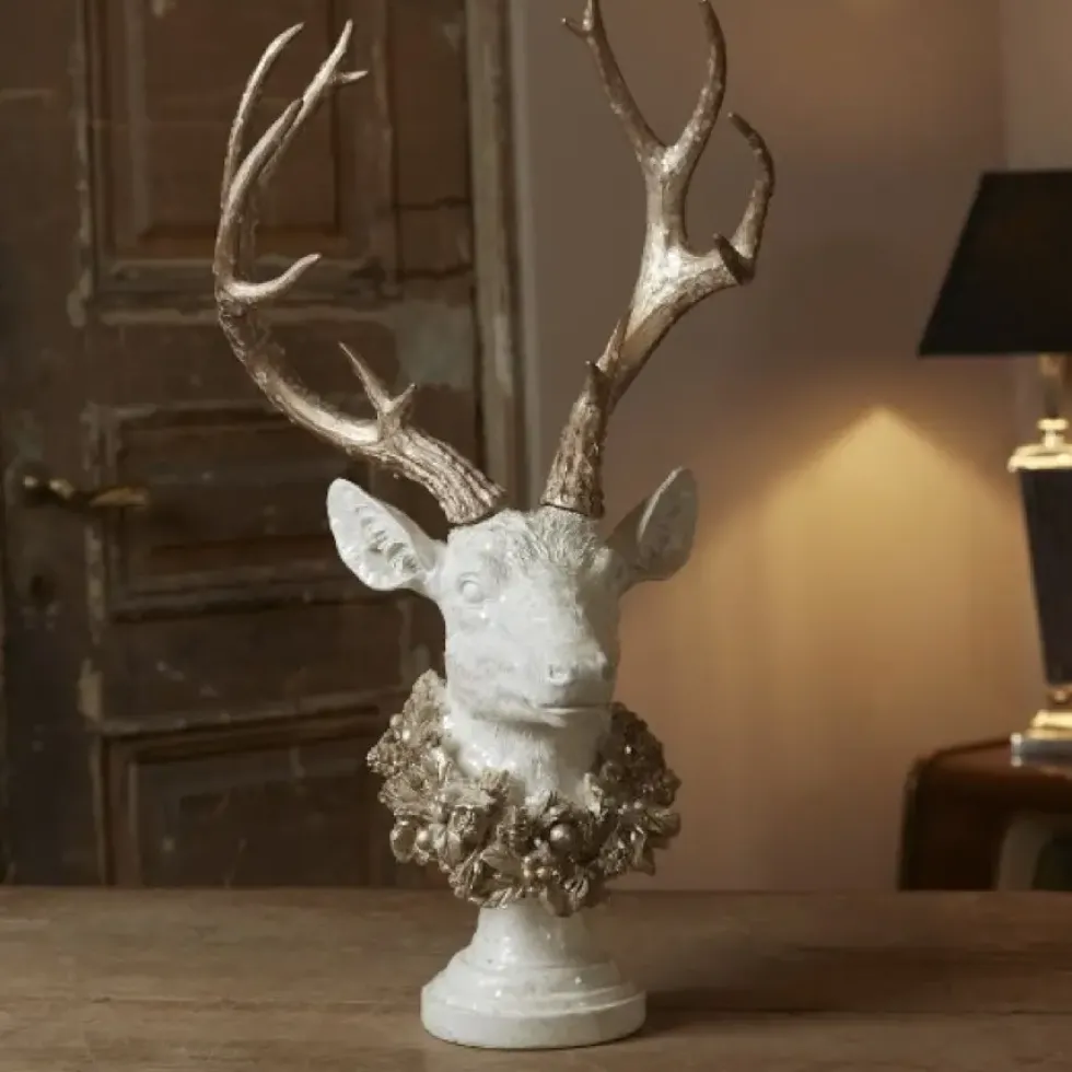 Werner Voß Weihnachtsdeko Hirschbüste mit Lorbeerkranz Höhe 54 cm