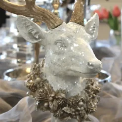 Werner Voß Weihnachtsdeko Hirschbüste mit Lorbeerkranz Höhe 54 cm